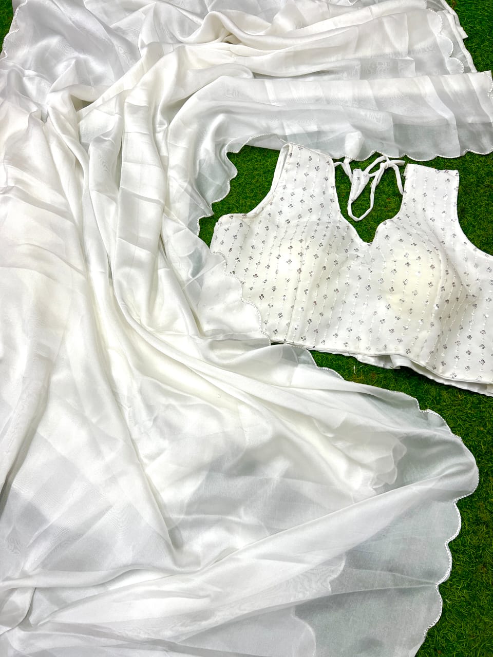 1 MIN READY TO WEAR WHITE PURE SOFT SILK WITH STITCHED BLOUSE