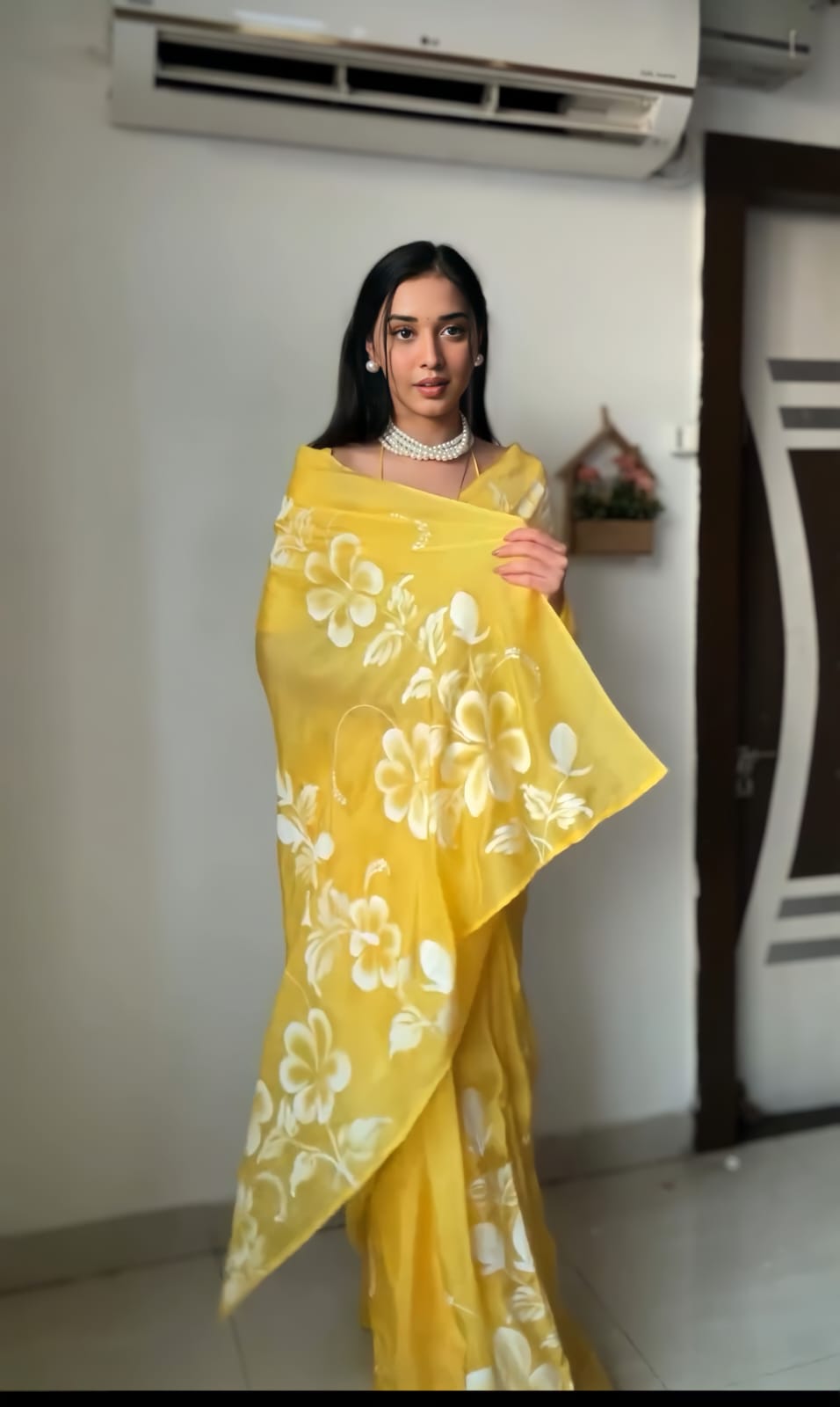 1 MIN READY TO WEAR SAREE IN SOFT GEORGETTE SILK WITH BLOUSE