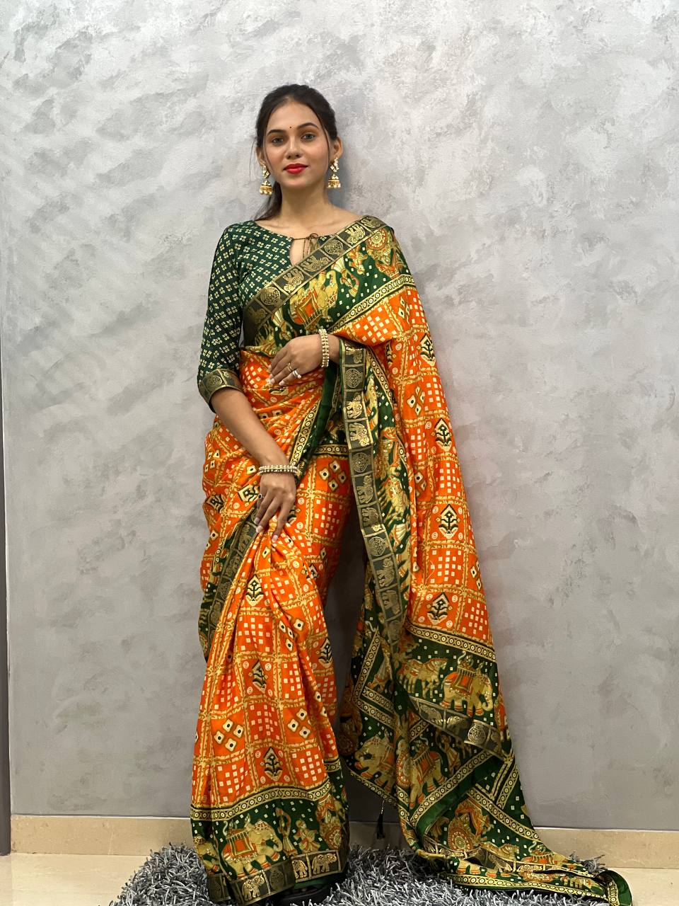 1-Min Ready To Wear Orange Saree In Beautiful Rich Pallu