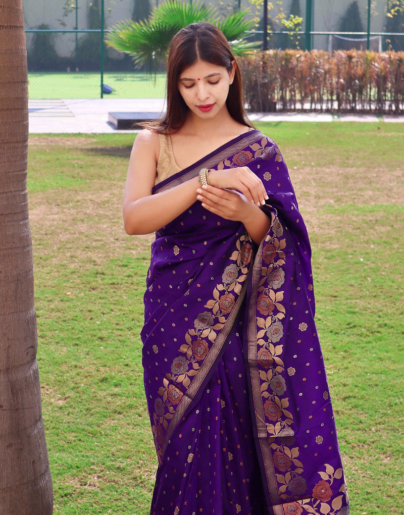 LOVENDER SOFT BANARASI SILK SAREE WITH LAGNIAPPE BLOUSE PIECE